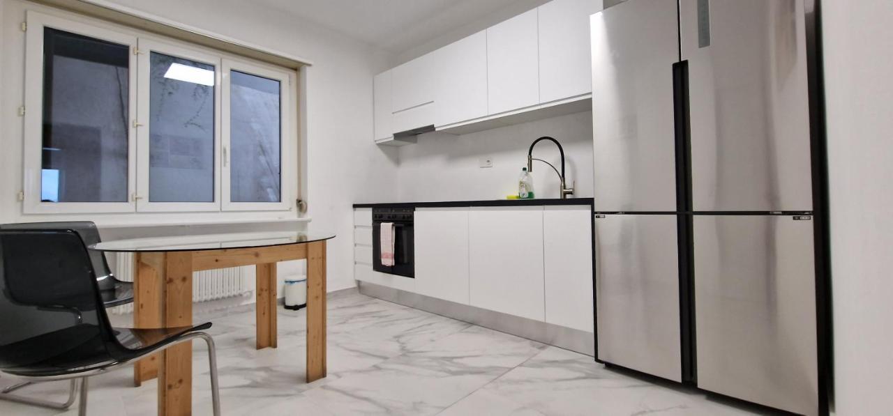Lugano Lakeview Apartment Private Parking & Self Check-In Zewnętrze zdjęcie